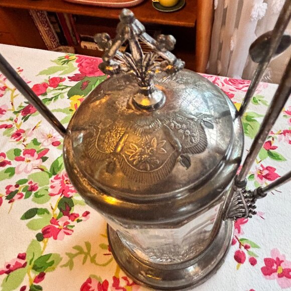 E.G. Webster Antique Triple Plate Victorian Etched Pickle Castor Jar with Tongs - Picture 4 of 15